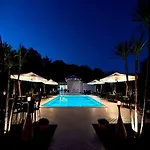 Queen Hotel 